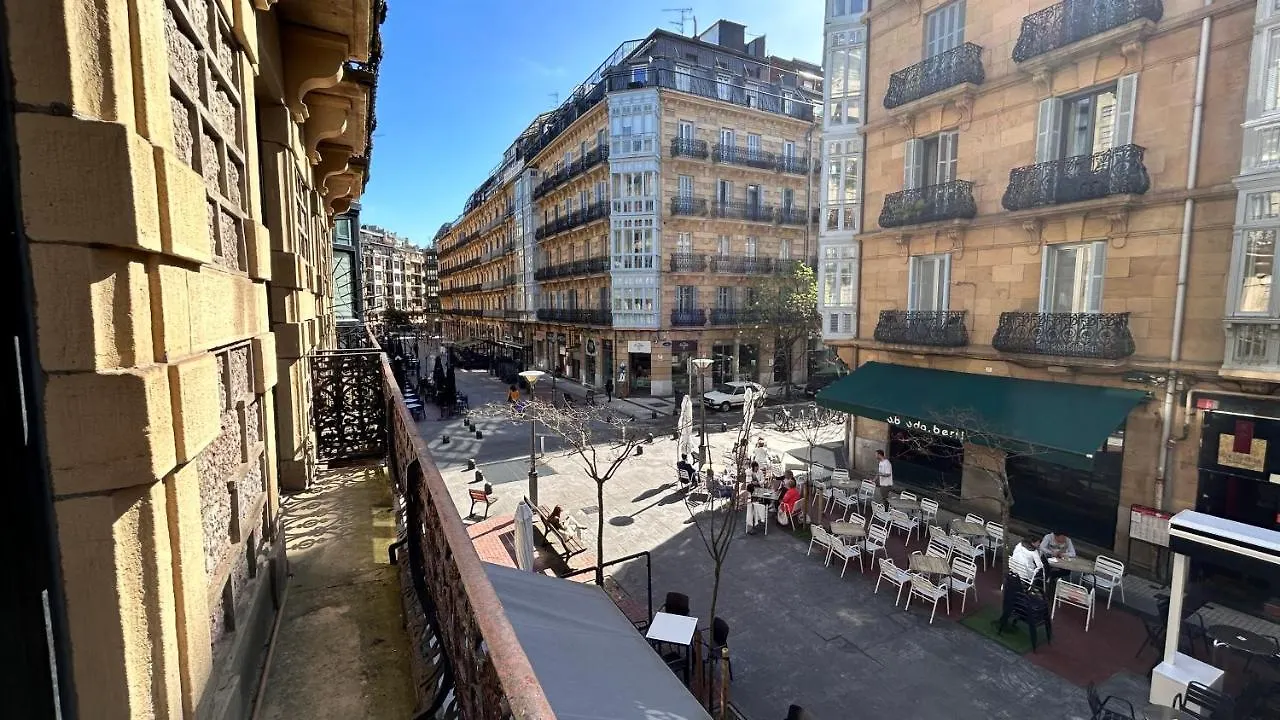Larramendi City Center San Sebastian 0*,